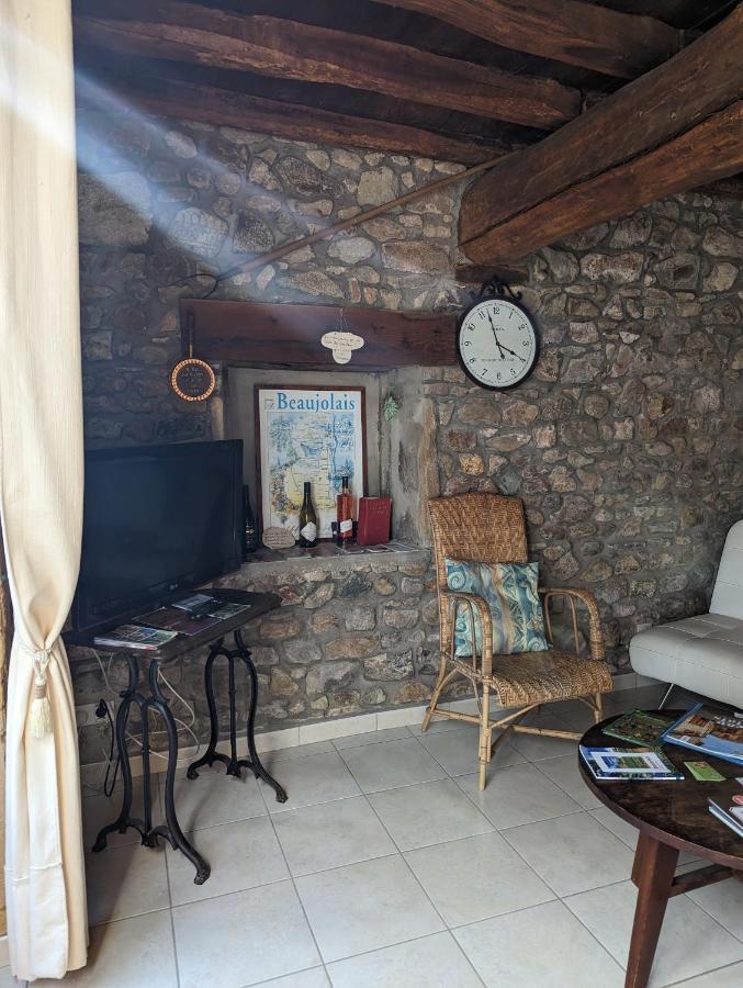 Domaine Viticole Philippe Deschamps Bed and Breakfast Beaujeu  Buitenkant foto